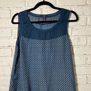 Gap tank top with mesh upper.